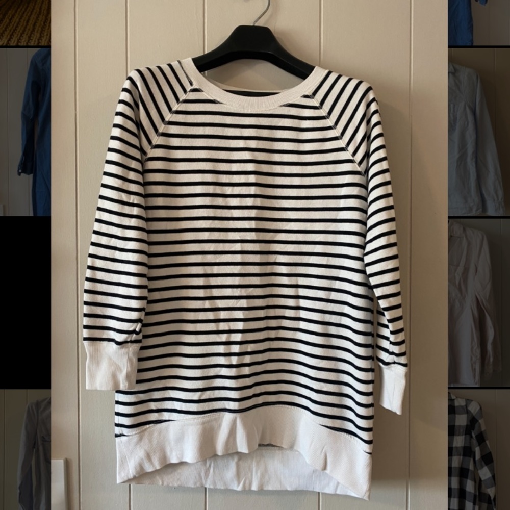 Old a navy striped tunic sweatshirt, size M